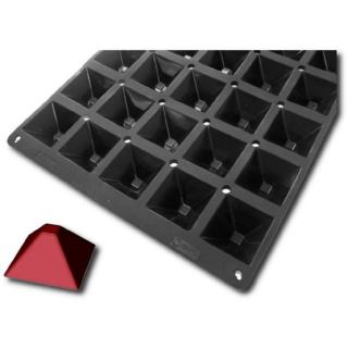 Forma pečicí – pyramida 60 × 40 cm